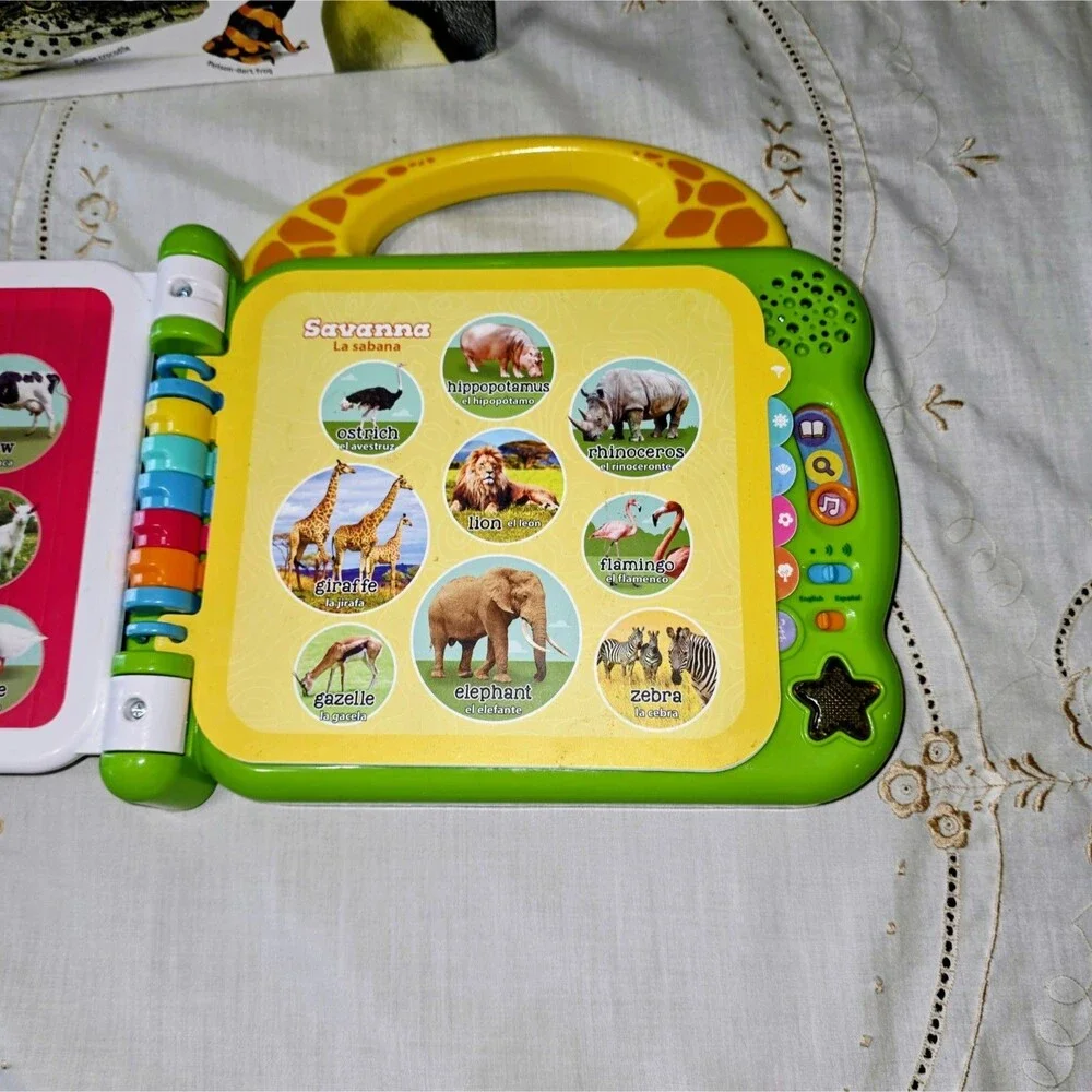 LEAP FROG Smithsonian 100 Animal Encyclopedia Lot Of‎ 2 -Learning Toys